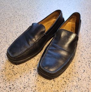 Tods SZ 9.5 Leather Loafers Black